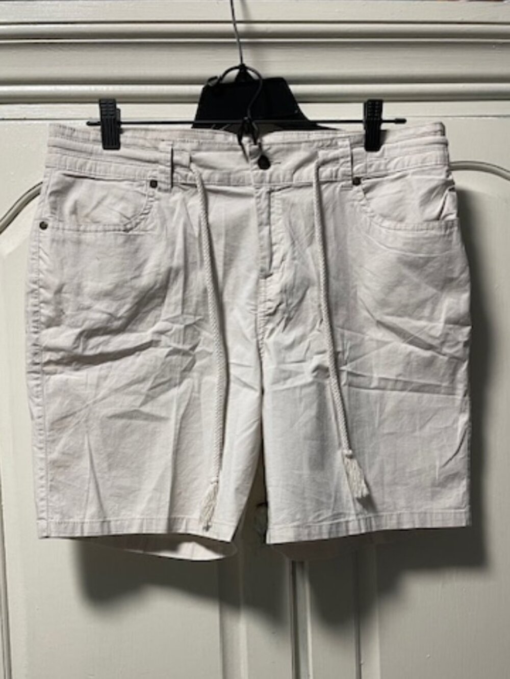 Caribbean Joe shorts Size 10 NEW/no tag